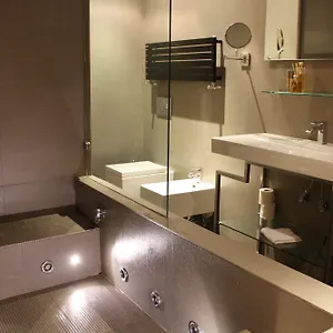 Πανσιόν Piazza Del Gesu' Luxury