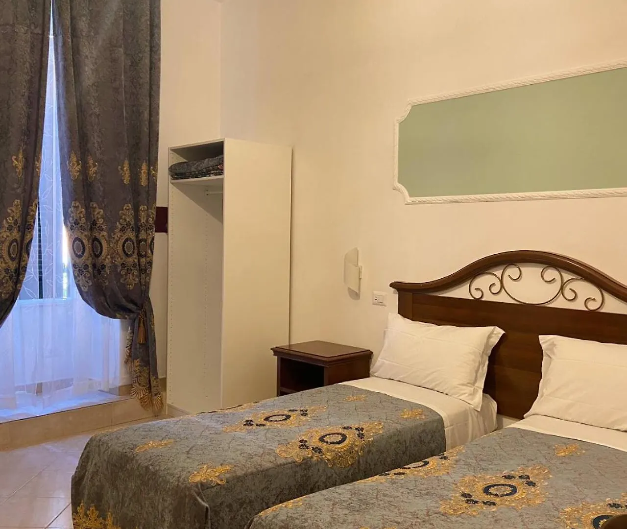 Hostel Cosmos Rome 2*,