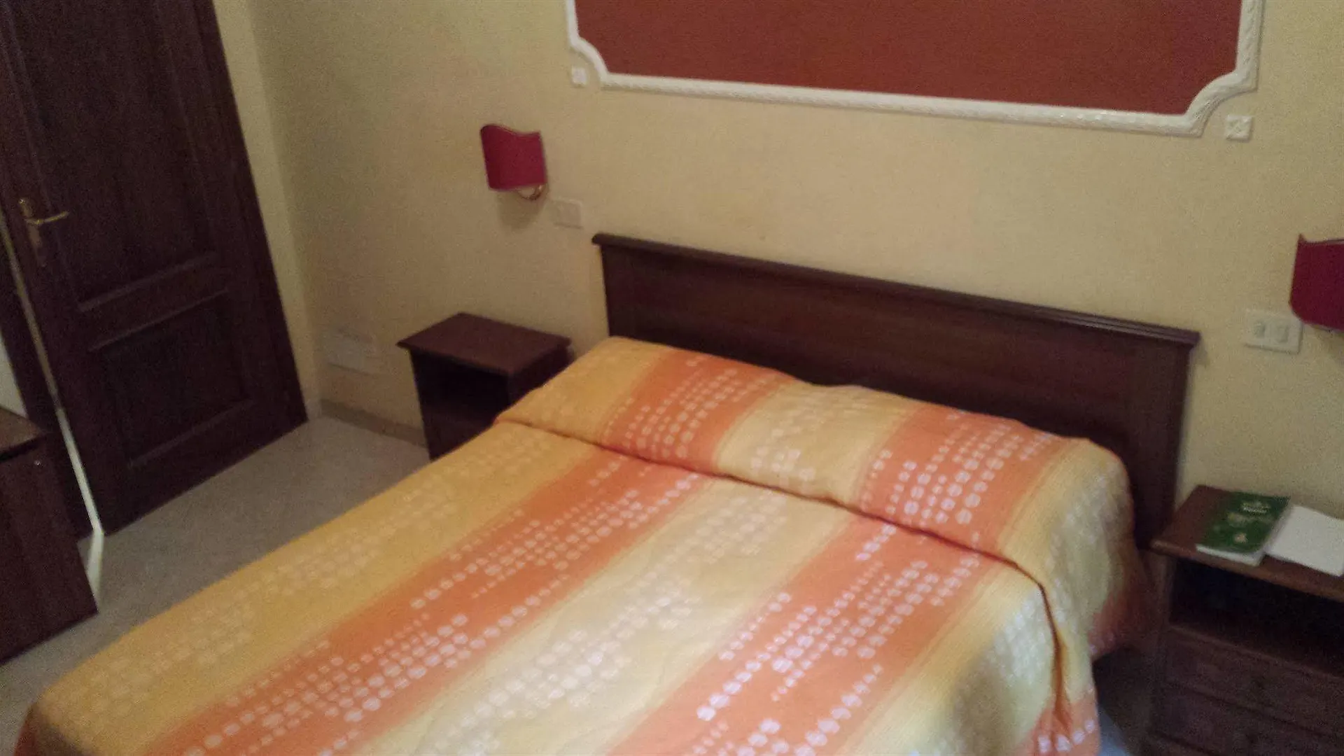 Hostel Cosmos Rome Italy